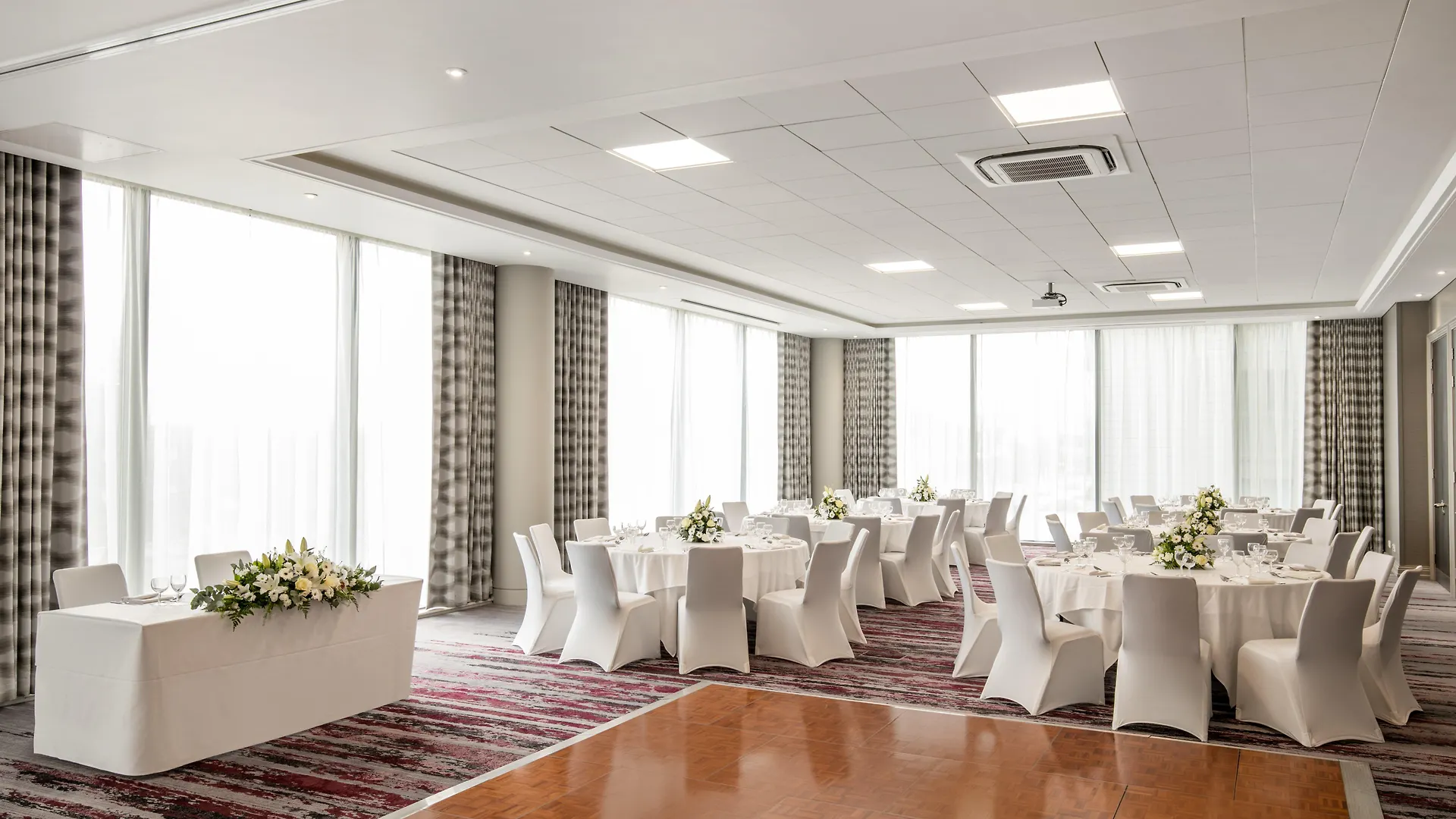 Crowne Plaza London - Docklands By Ihg Hotel