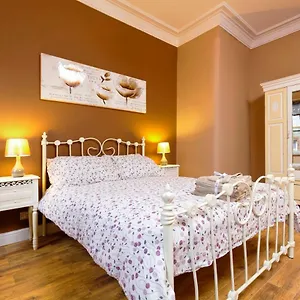 Stylish Near Royal Mile Edinburgh