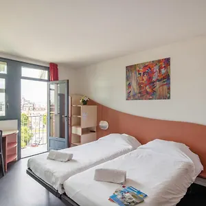 ** Hotel Cis Maurice Ravel Francie